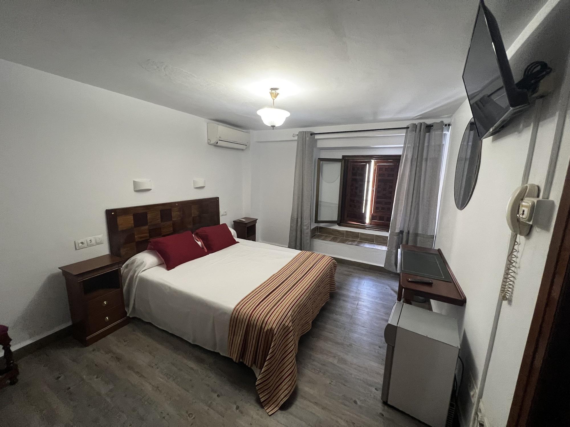 Hostal Colon Antequera Exterior photo