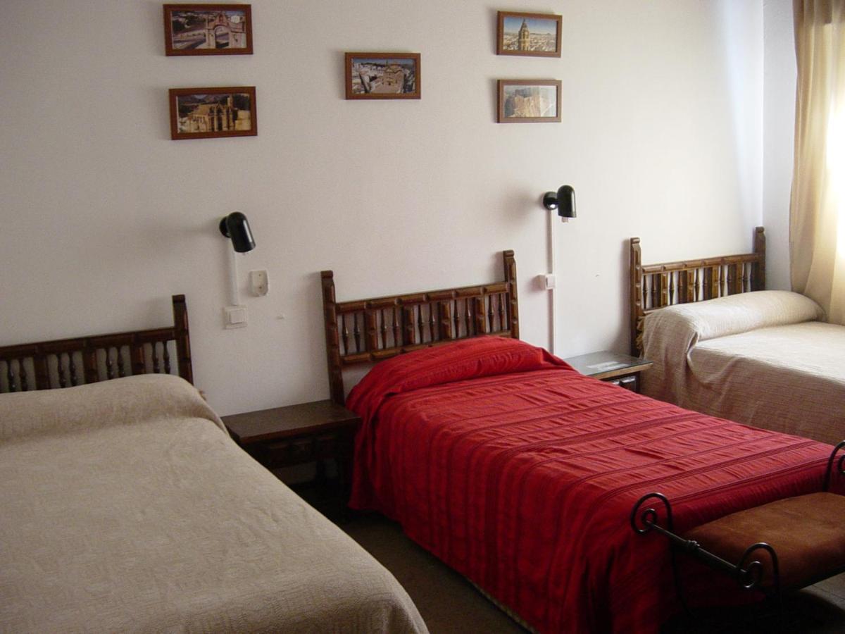 Hostal Colon Antequera Exterior photo